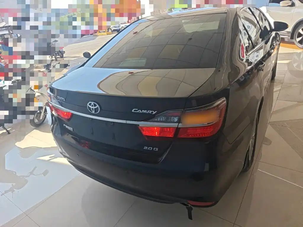 Toyota Camry — миниатюра 6