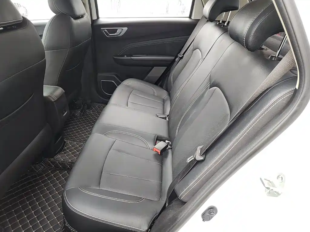 Geely Vision X3 — миниатюра 17
