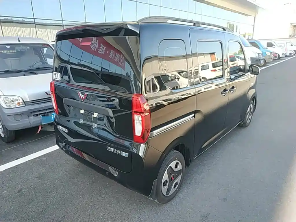 Wuling Zhiguang EV — миниатюра 7