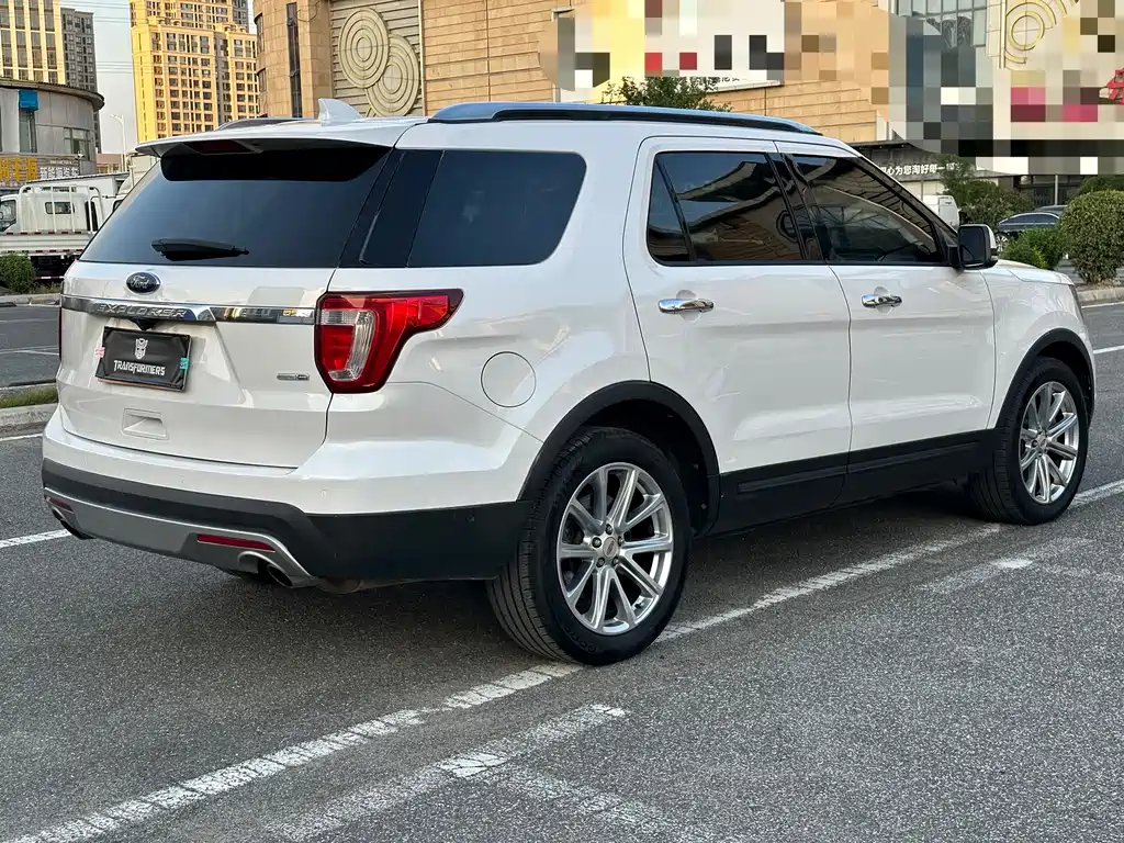 Ford Explorer (Import) — миниатюра 6