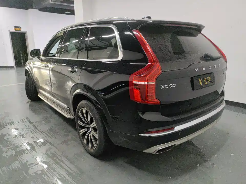 Volvo XC90 — миниатюра 7