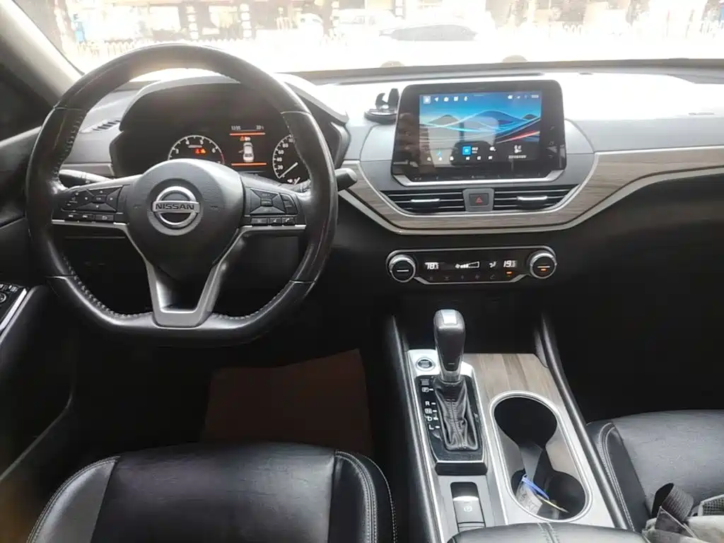 Nissan Teana — миниатюра 10