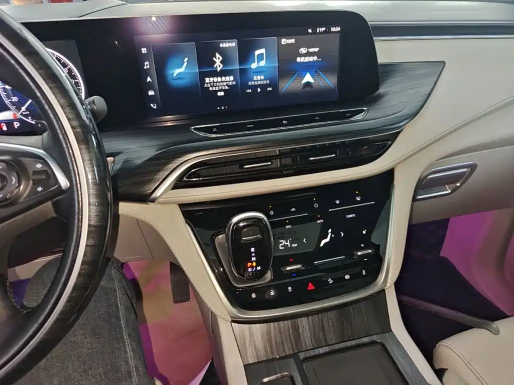 Buick GL8 — миниатюра 13