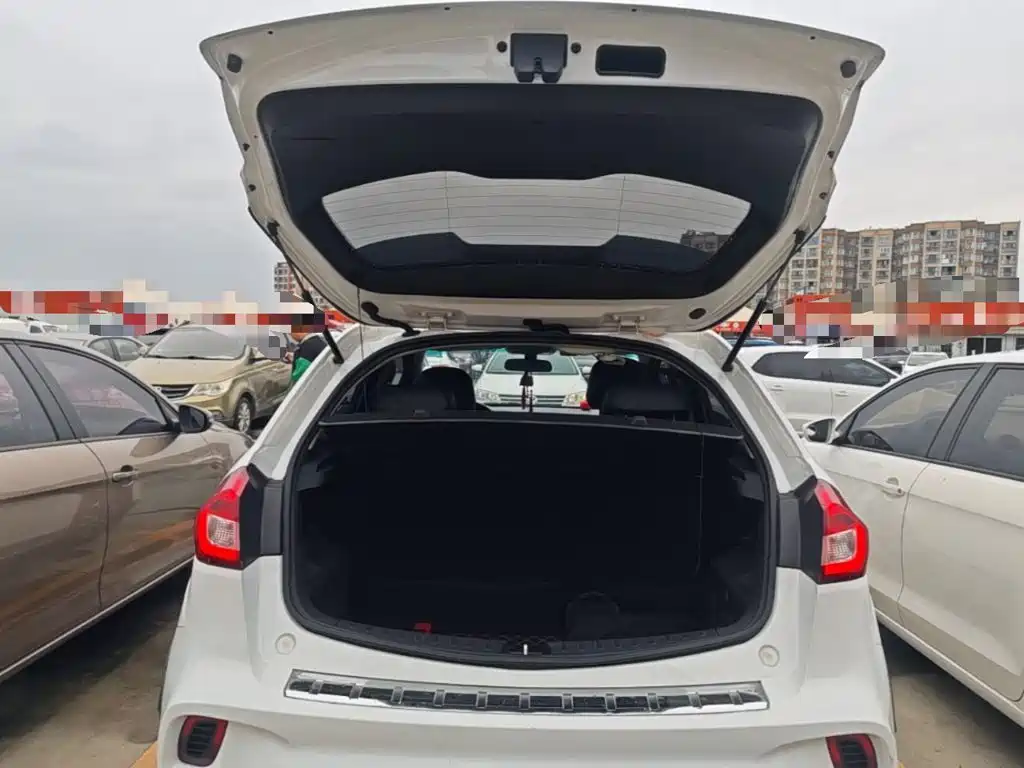 Geely Vision X3 — миниатюра 19