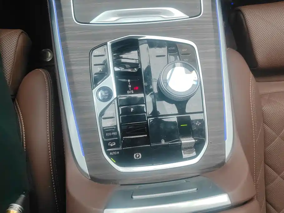 BMW X7 — миниатюра 16