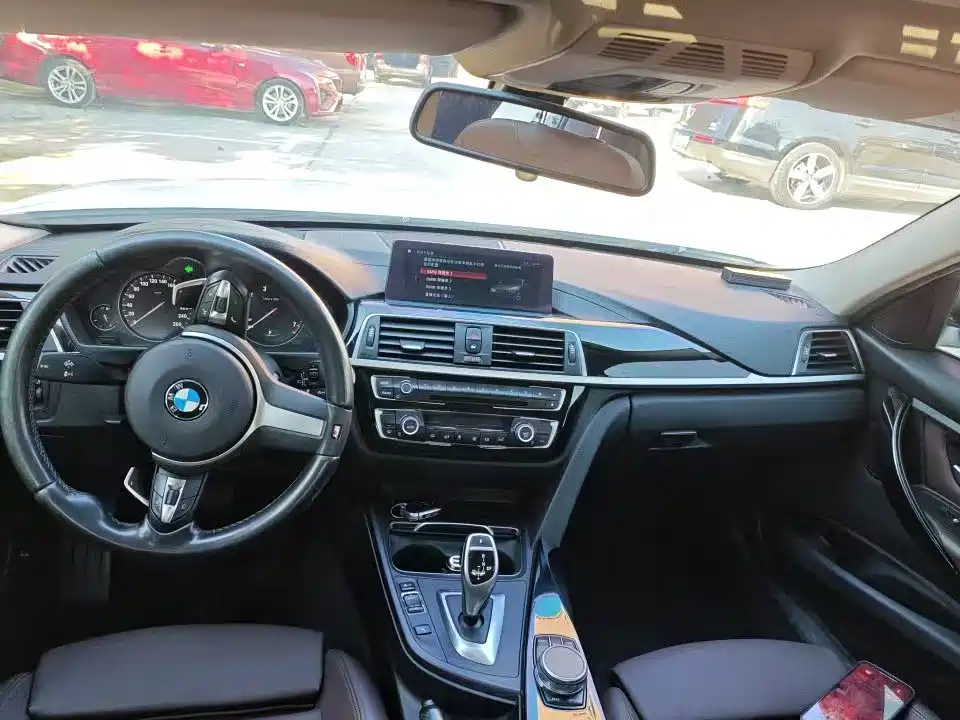 BMW 3 Series — миниатюра 5