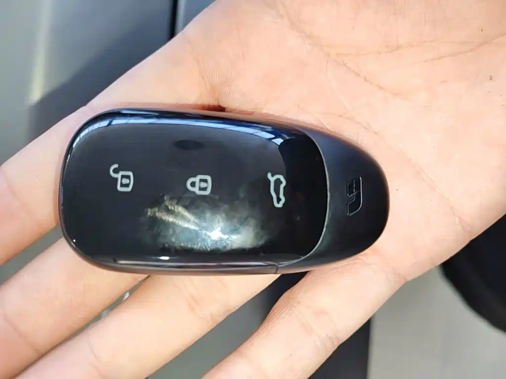 Li Auto Li ONE — миниатюра 9