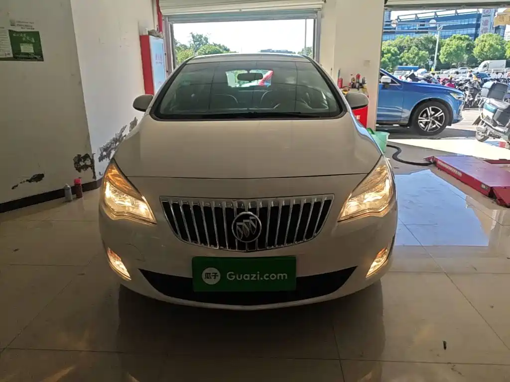 Buick Excelle — миниатюра 3