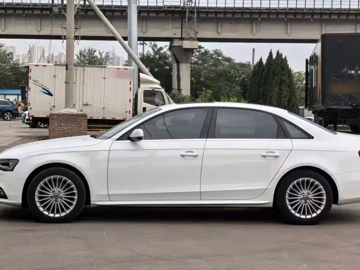 Audi A4L — миниатюра 3