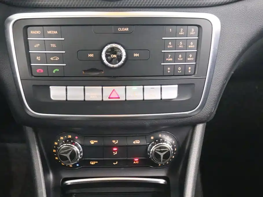 Mercedes-Benz GLA — миниатюра 9