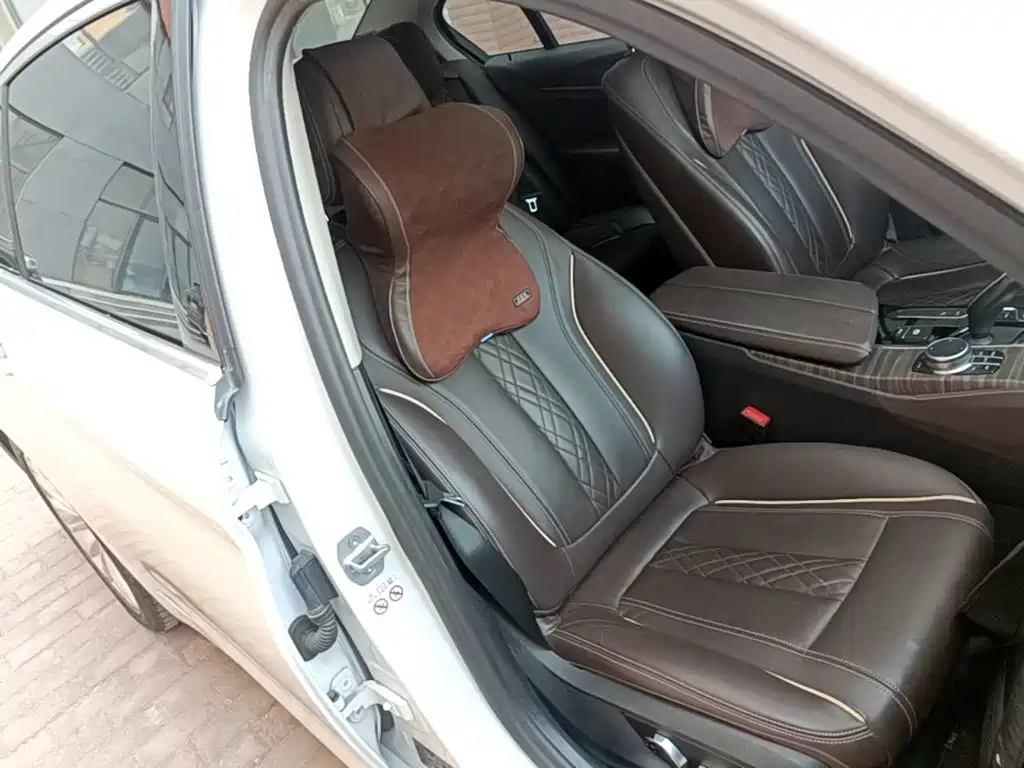 BMW 5 Series New Energy — миниатюра 25