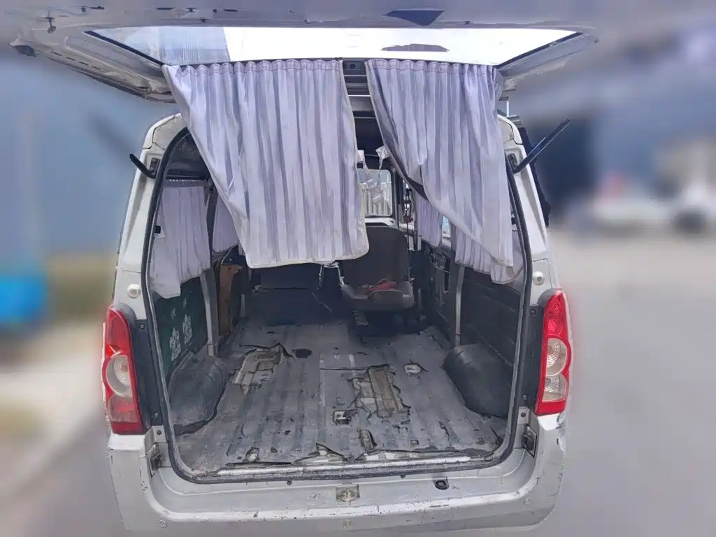 Wuling Rongguang — миниатюра 20