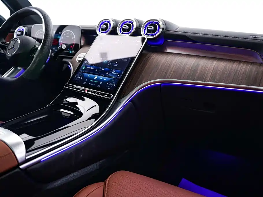 Mercedes-Benz GLC — миниатюра 23