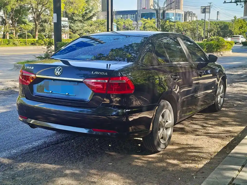 Volkswagen Lavida — миниатюра 13