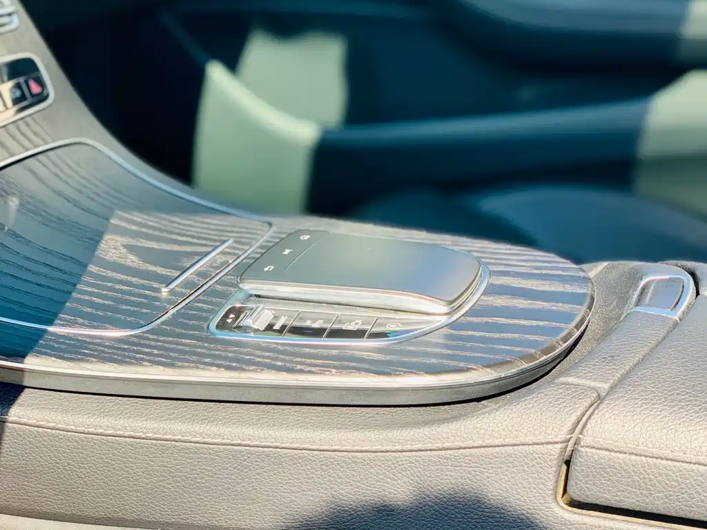 Mercedes-Benz E-Class — миниатюра 14