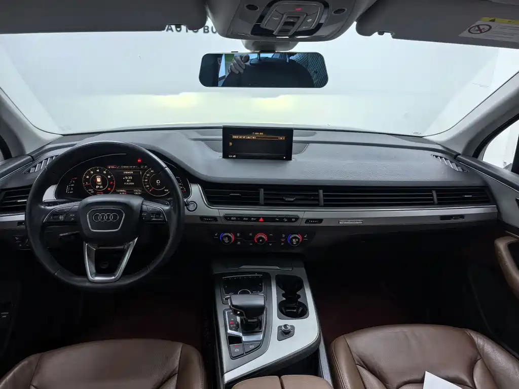 Audi Q7 — миниатюра 9