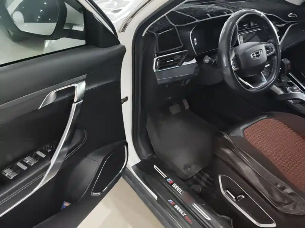 Geely Boyue — миниатюра 16