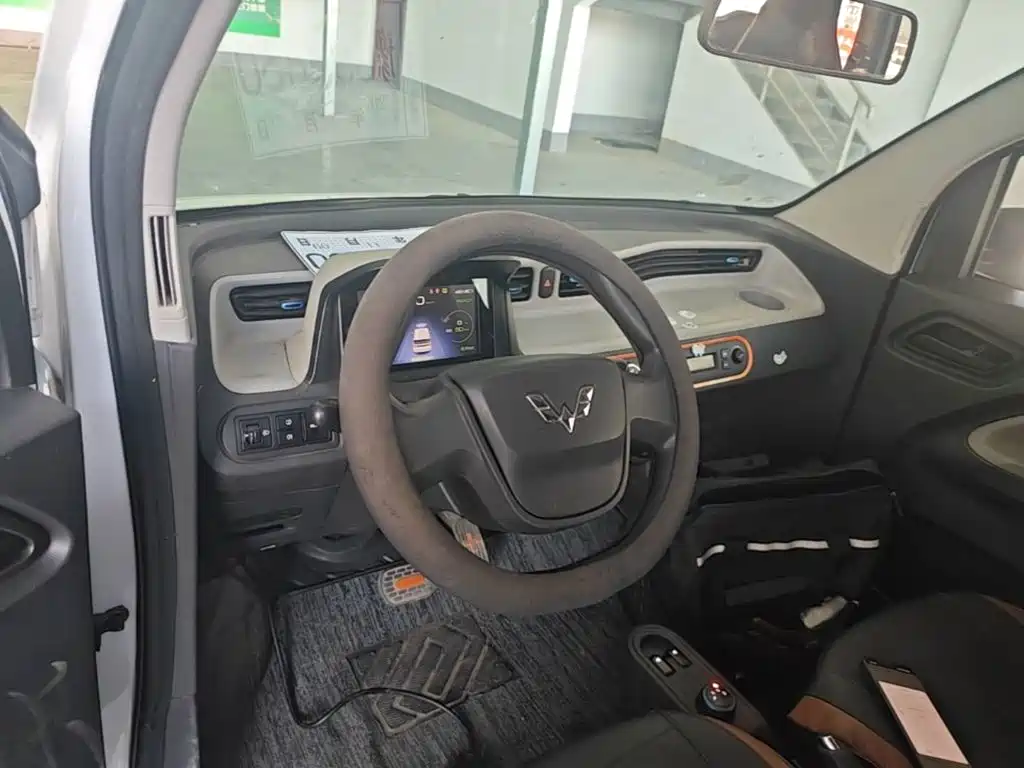 Wuling MINIEV — миниатюра 10