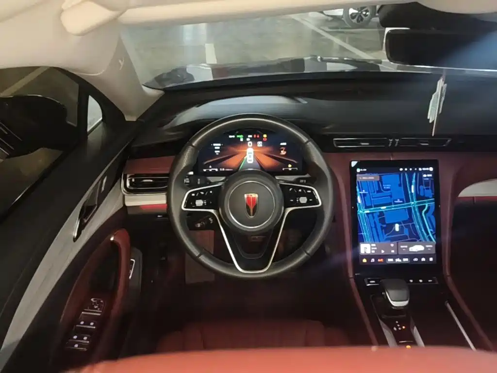 Hongqi Hongqi H5 — миниатюра 15