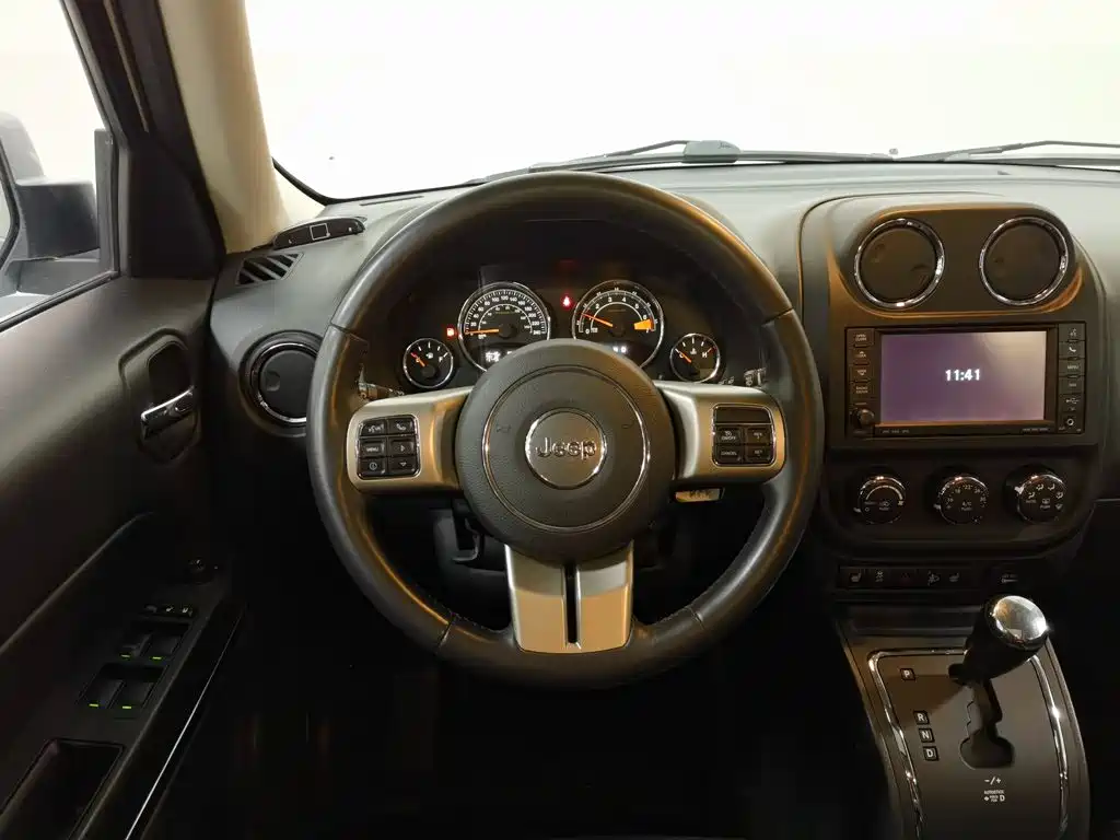 Jeep Patriot — миниатюра 11