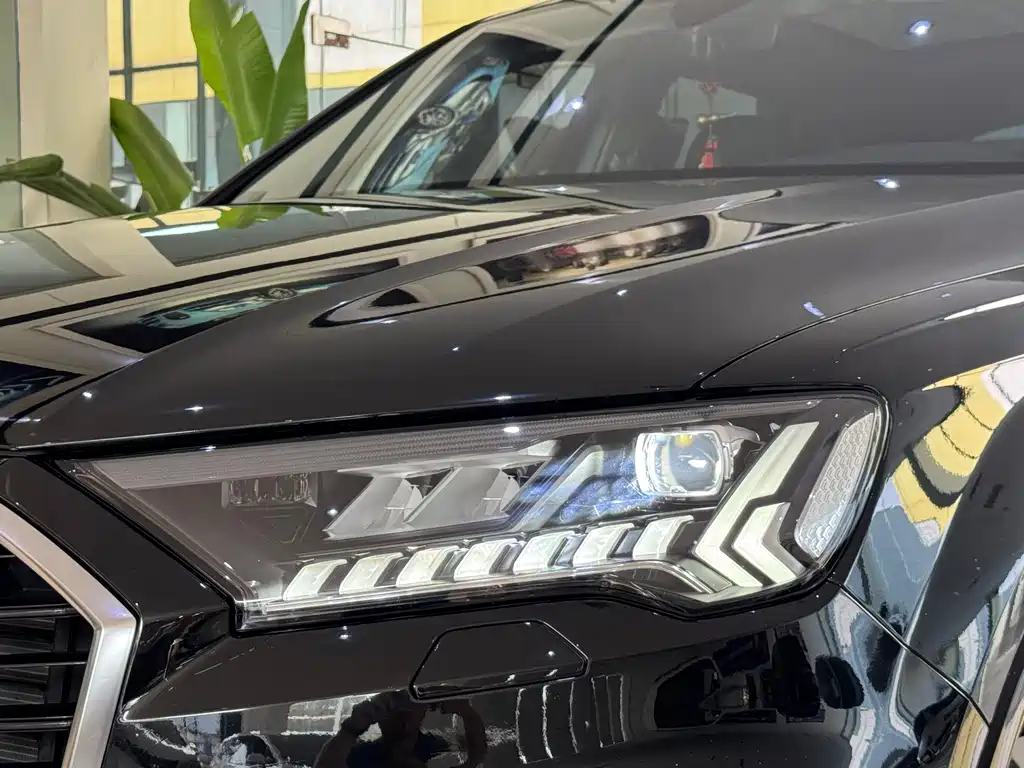 Audi Q7 — миниатюра 16