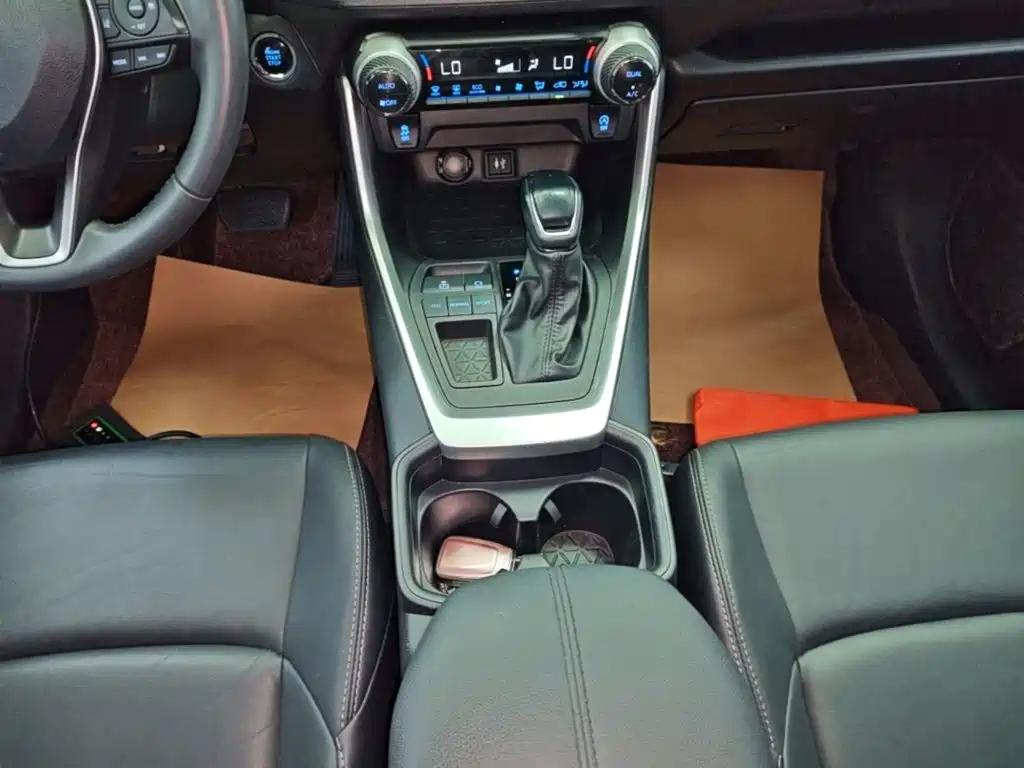 Toyota Wildlander — миниатюра 14