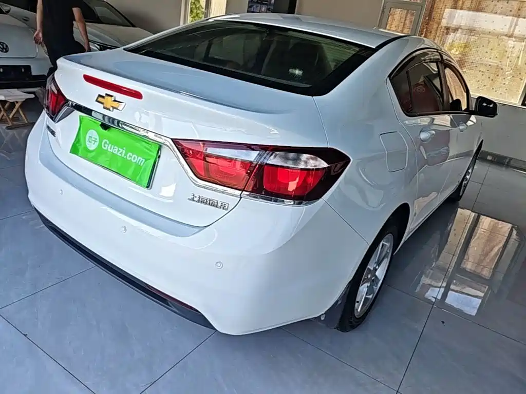 Chevrolet Cruze — миниатюра 7