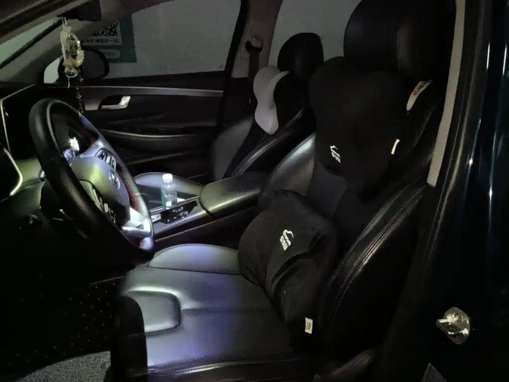 Hyundai Santa Fe — миниатюра 8