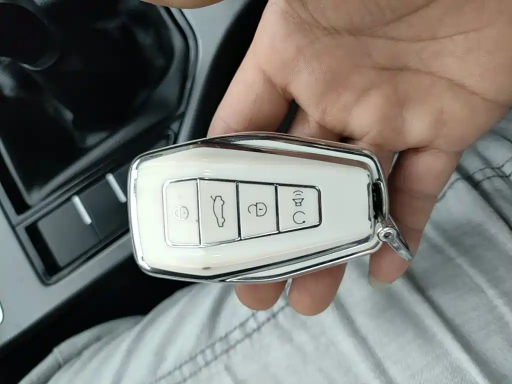 Geely Emgrand — миниатюра 9