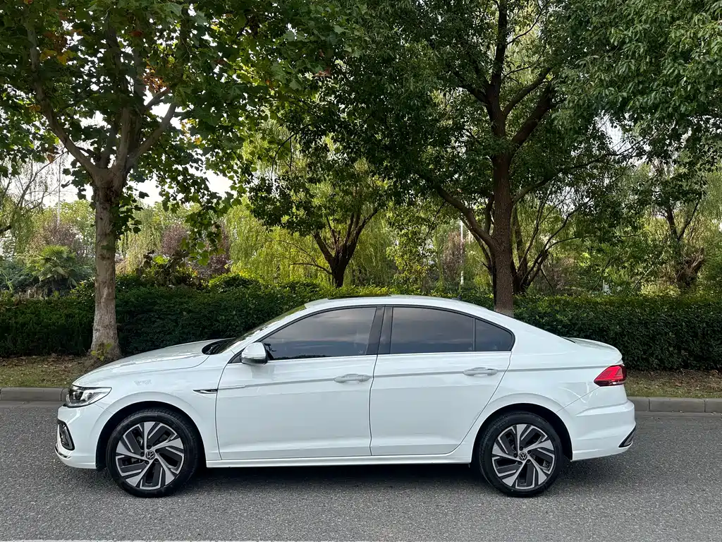 Volkswagen Bora — миниатюра 4