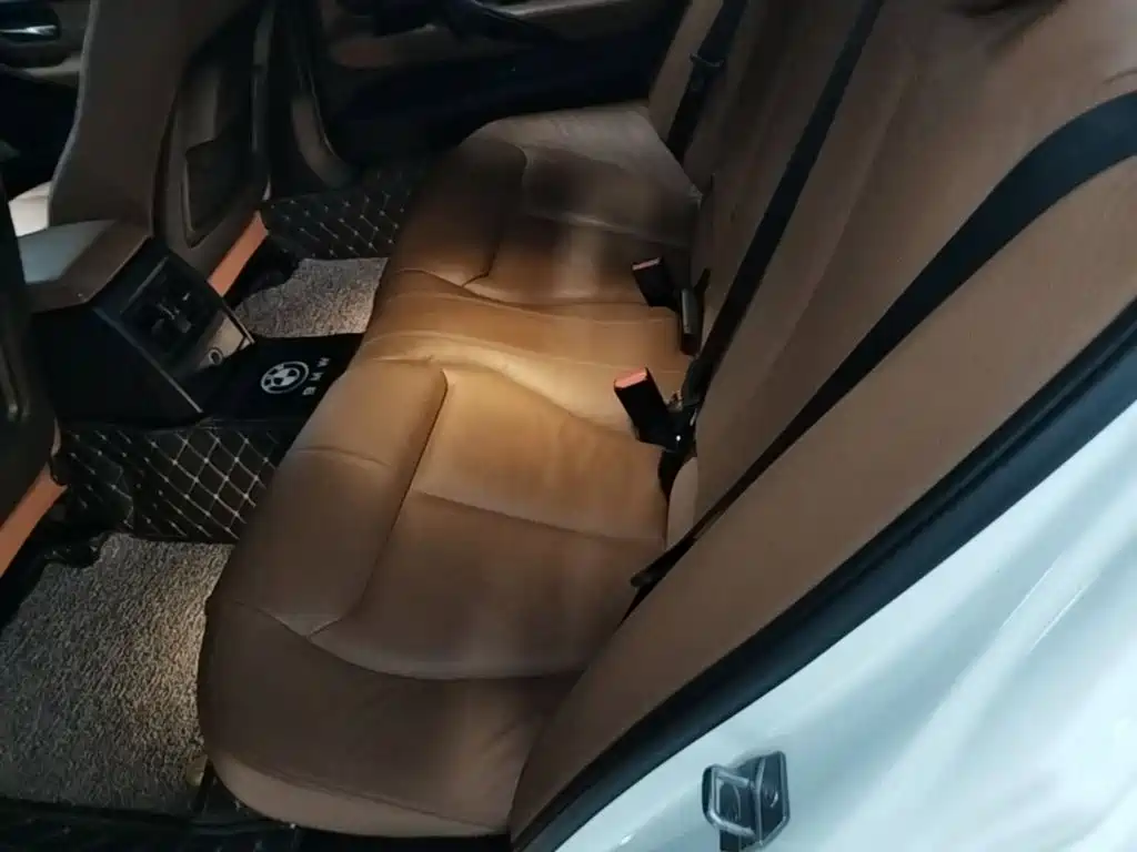 BMW 3 Series — миниатюра 17