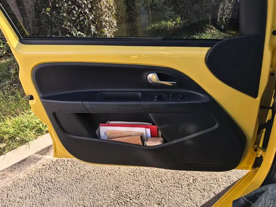 Volkswagen up! — миниатюра 7