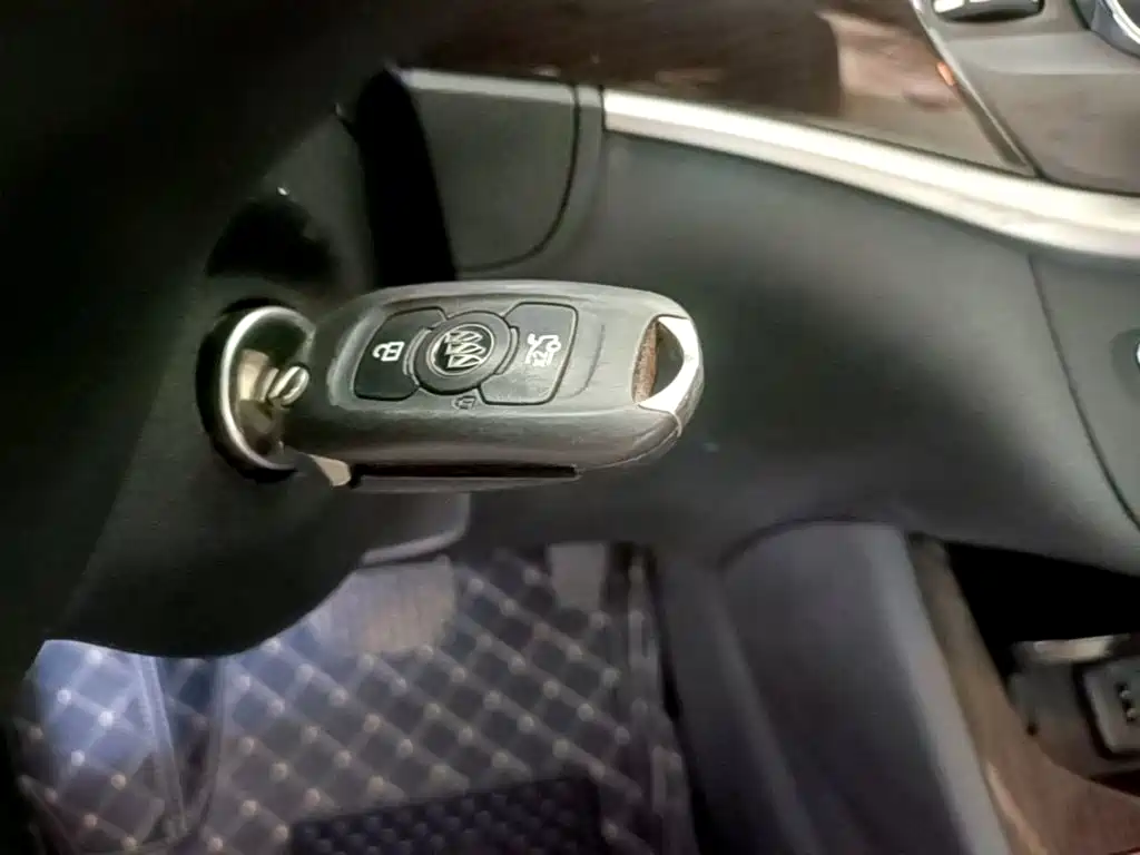 Buick Verano — миниатюра 9