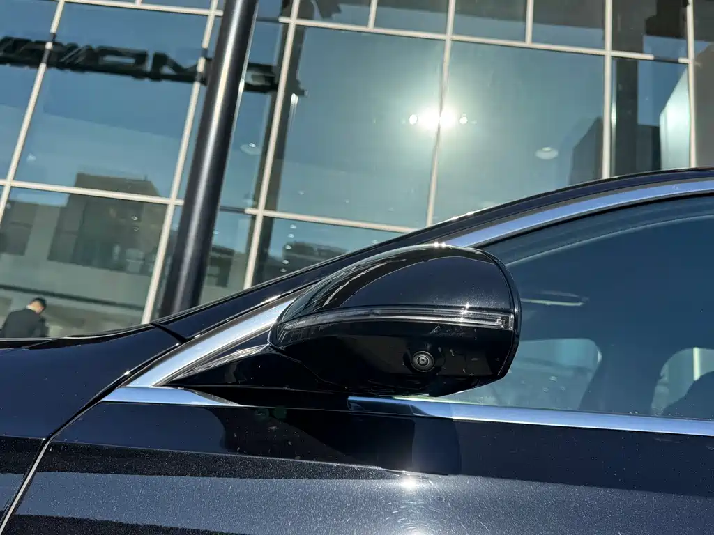 MERCEDES-BENZ E CLASS NEW ENERGY