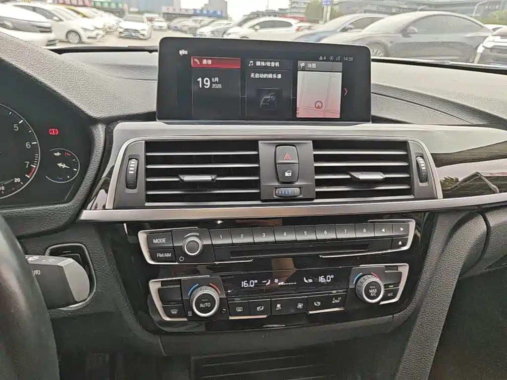 BMW 3 Series — миниатюра 13