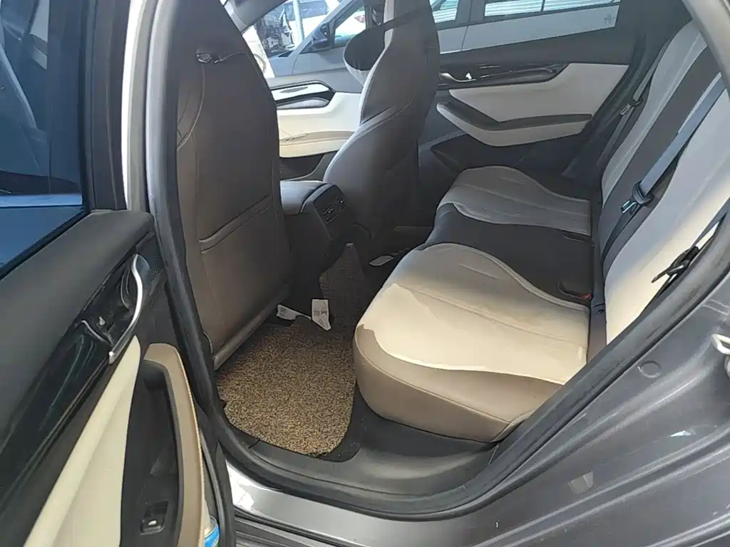 BYD Qin PLUS — миниатюра 17