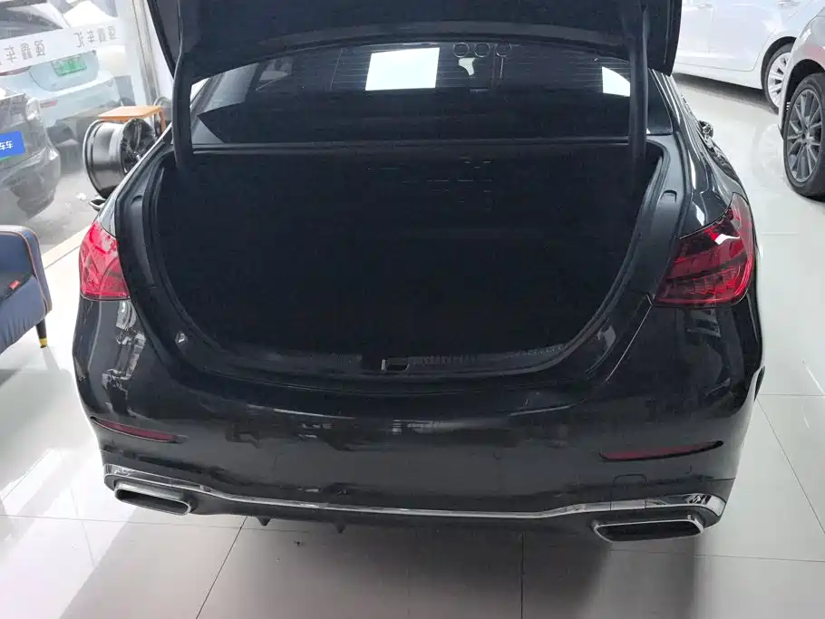 Mercedes-Benz C-Class — миниатюра 4