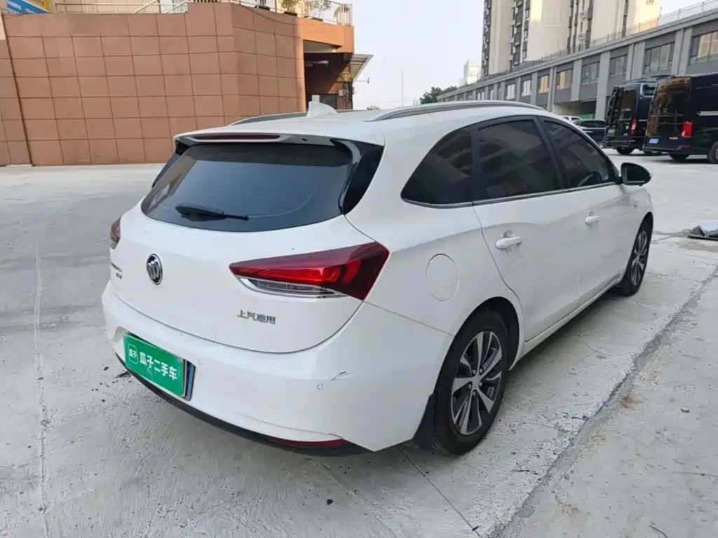 Buick Excelle — миниатюра 7