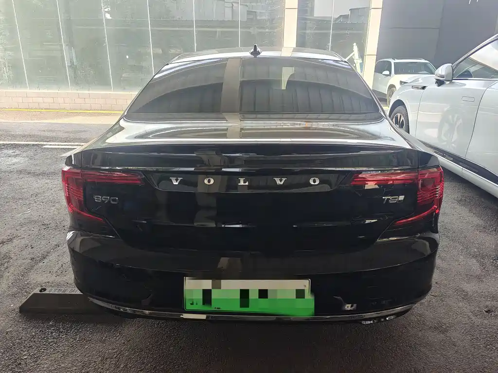 VOLVO S90 PLUG IN HYBRID