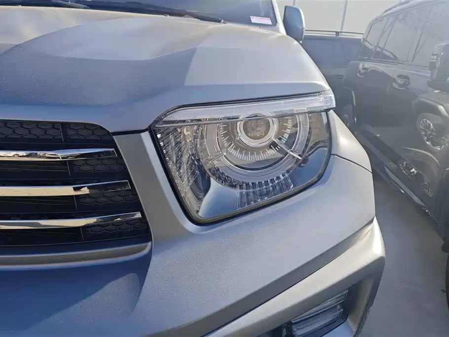 TANK TANK 700 NEW ENERGY