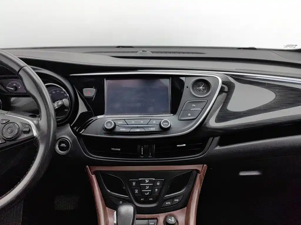 Buick Envision Plus — миниатюра 12