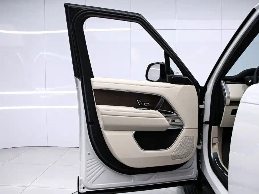 Land Rover Range Rover — миниатюра 12
