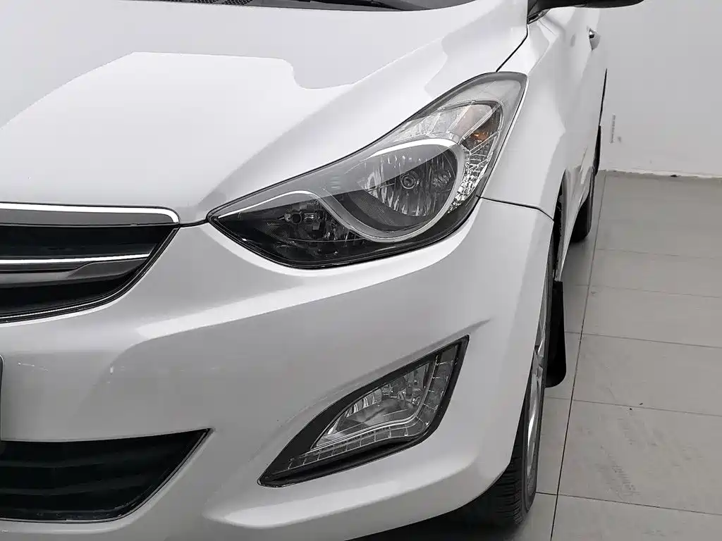 Hyundai Elantra Langdong — миниатюра 7
