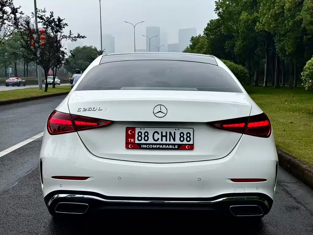 Mercedes-Benz C-Class — миниатюра 10