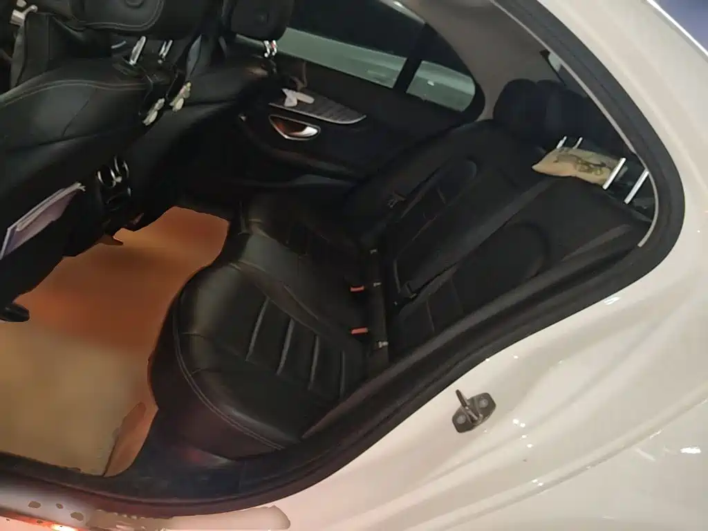 Mercedes-Benz C-Class — миниатюра 17