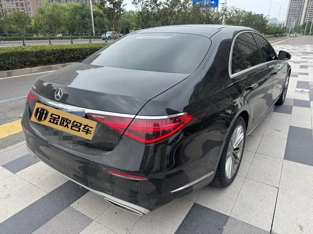 Mercedes-Benz S-Class — миниатюра 7