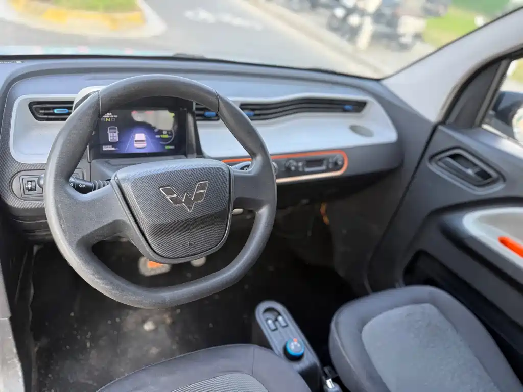Wuling MINIEV — миниатюра 10