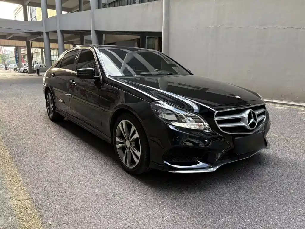 Mercedes-Benz E-Class — миниатюра 3