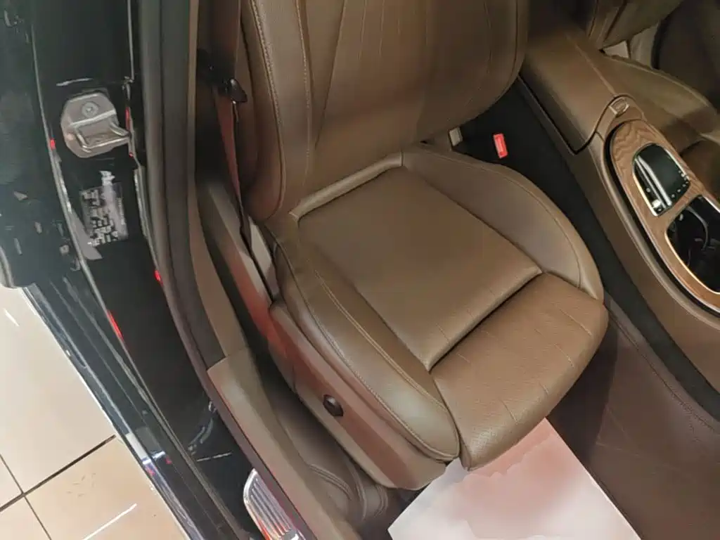 Mercedes-Benz E-Class — миниатюра 25