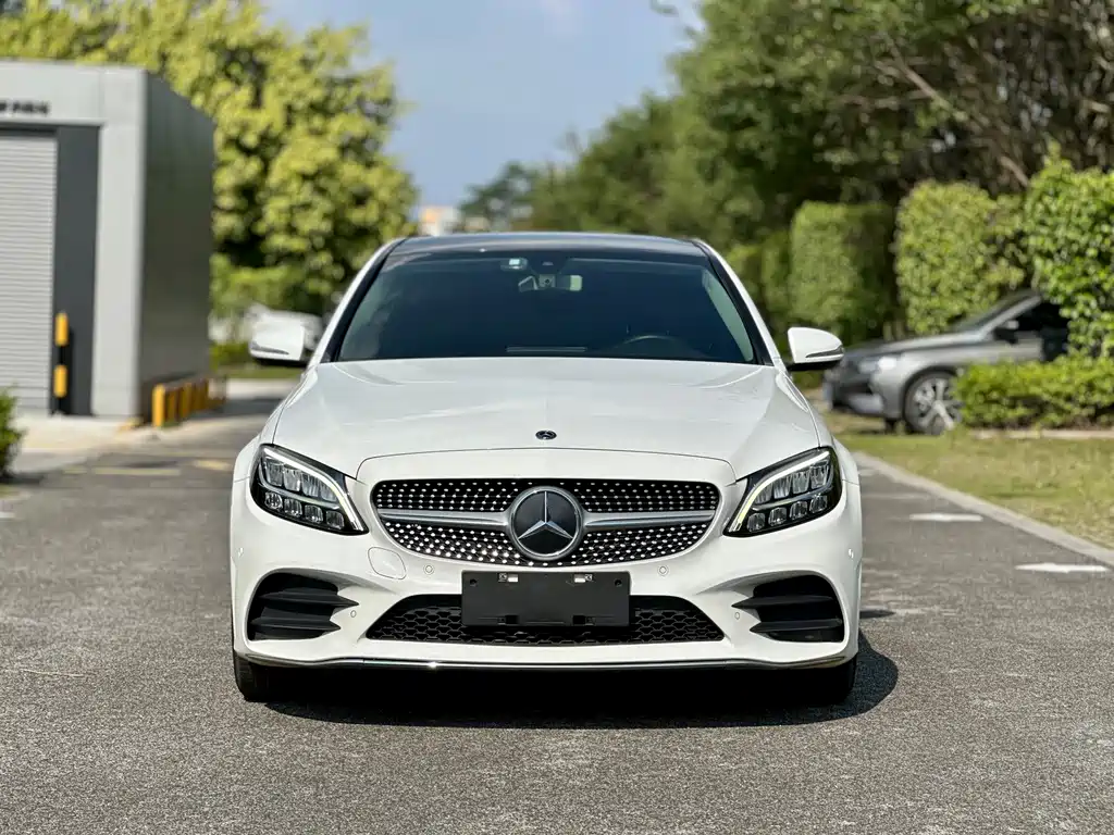 Mercedes-Benz C-Class — миниатюра 2